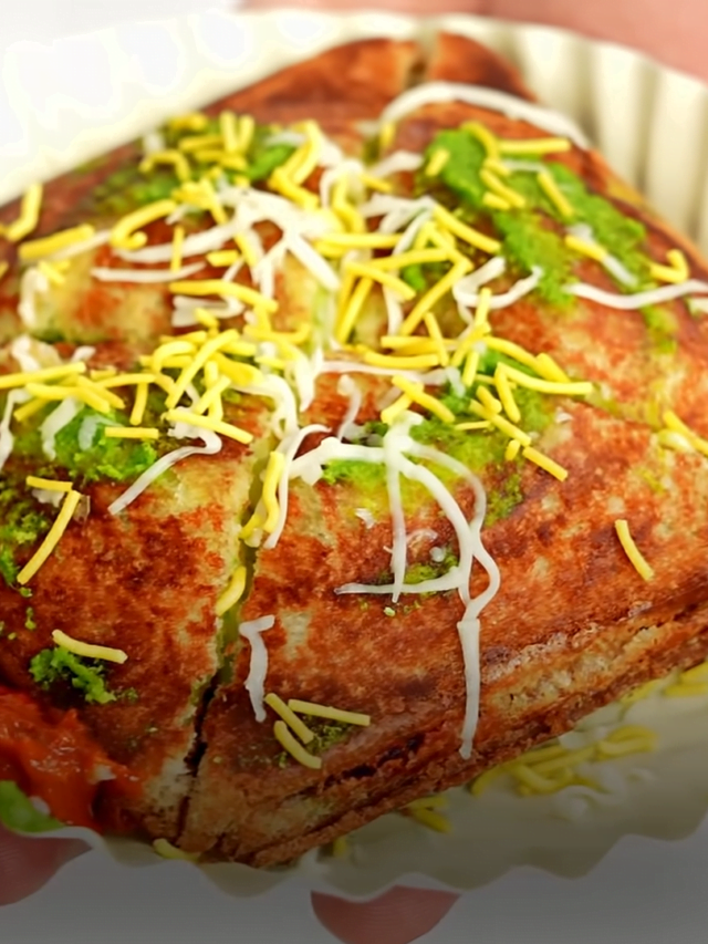 Bombay Masala Toast Sandwich Recipe मुंबई आलू सैंडविच
